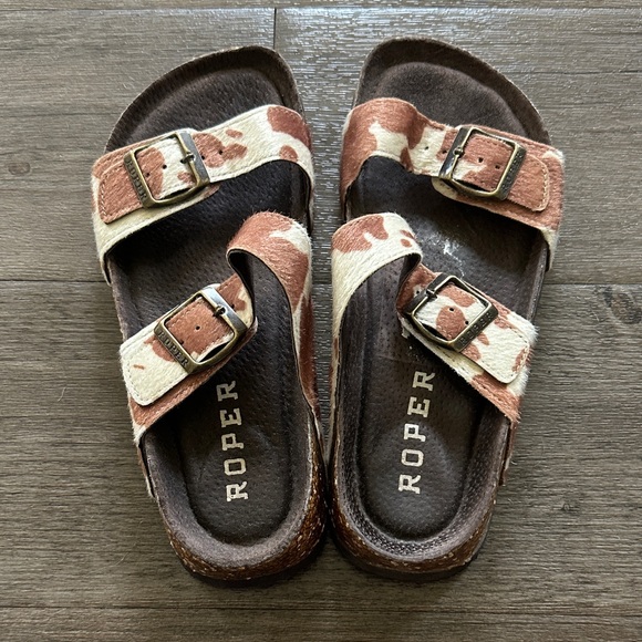 Roper Women’s Cow Print Sandals Size 6 - Picture 1 of 5